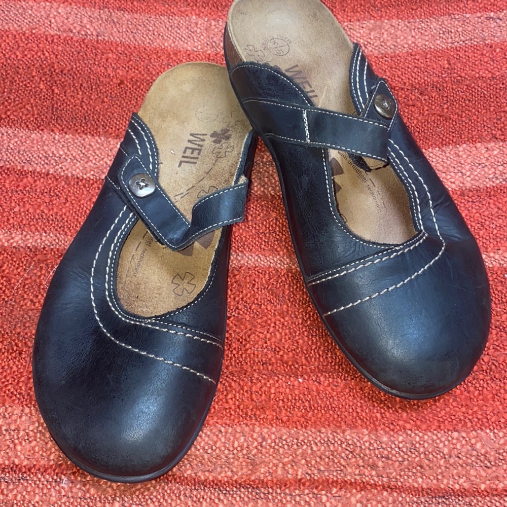 DR ANDREW WEIL AIDA SLIDE MULES SZ 9.5